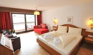Family-Room